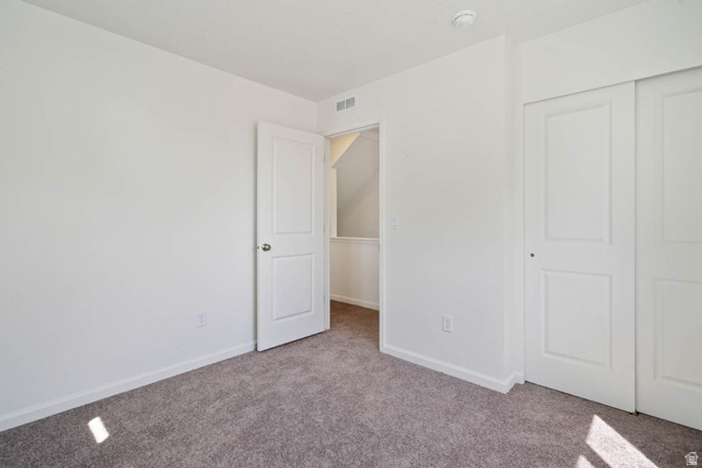 Image 2 of property listing at 367 E KANAB CREEK DR #198, Saratoga Springs, UT 84045