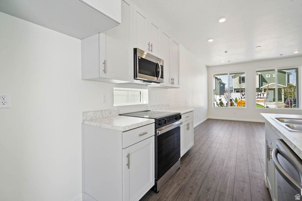 Image 16 of property listing at 367 E KANAB CREEK DR #198, Saratoga Springs, UT 84045