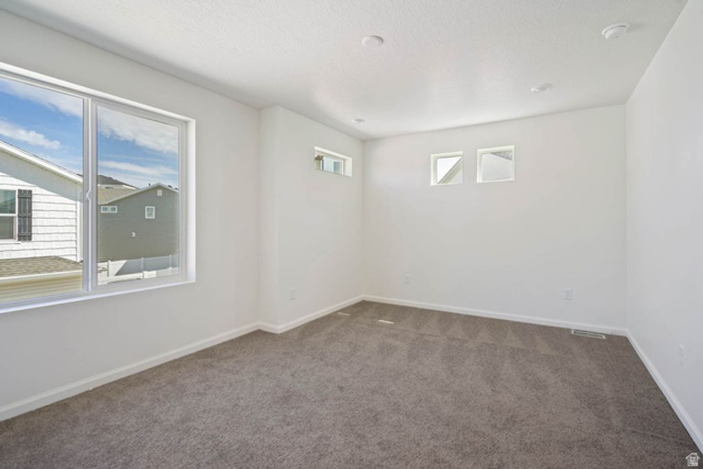 Image 20 of property listing at 367 E KANAB CREEK DR #198, Saratoga Springs, UT 84045