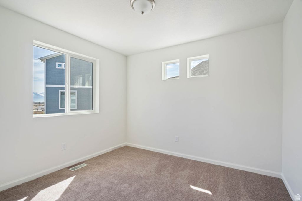 Image 29 of property listing at 367 E KANAB CREEK DR #198, Saratoga Springs, UT 84045