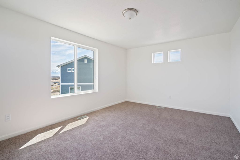 Image 6 of property listing at 367 E KANAB CREEK DR #198, Saratoga Springs, UT 84045