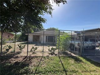 18309 S Aurora Street, Edcouch, TX 78538