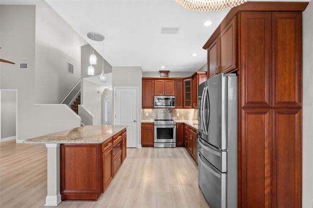 4042 WESTBOURNE CIRCLE, Sarasota, FL 34238