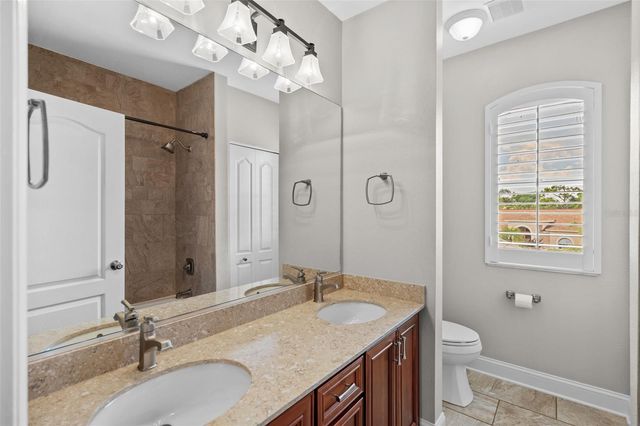 4042 WESTBOURNE CIRCLE, Sarasota, FL 34238