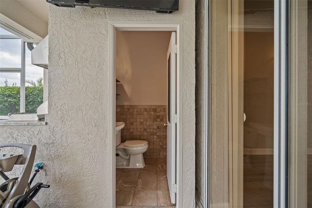 4042 WESTBOURNE CIRCLE, Sarasota, FL 34238