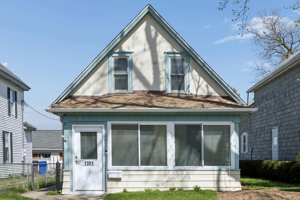1351 Ames Avenue, Saint Paul, MN 55106