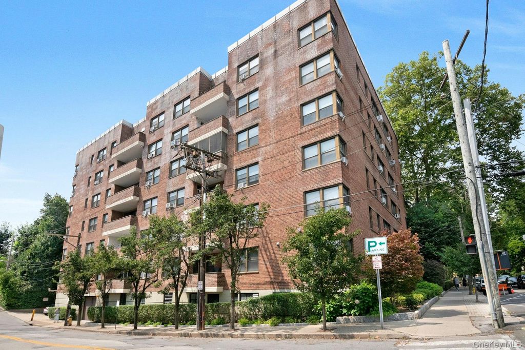 180 E Hartsdale Avenue 1E, Hartsdale, NY 10530 — exterior