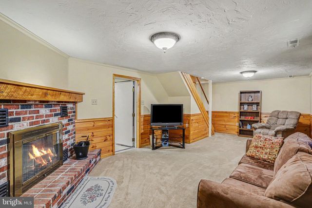 150 MAYLYN AVE, Dallastown, PA 17313