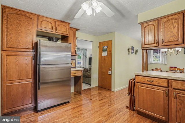 150 MAYLYN AVE, Dallastown, PA 17313