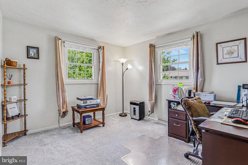 Image 17 of property listing at 150 MAYLYN AVE, Dallastown, PA 17313