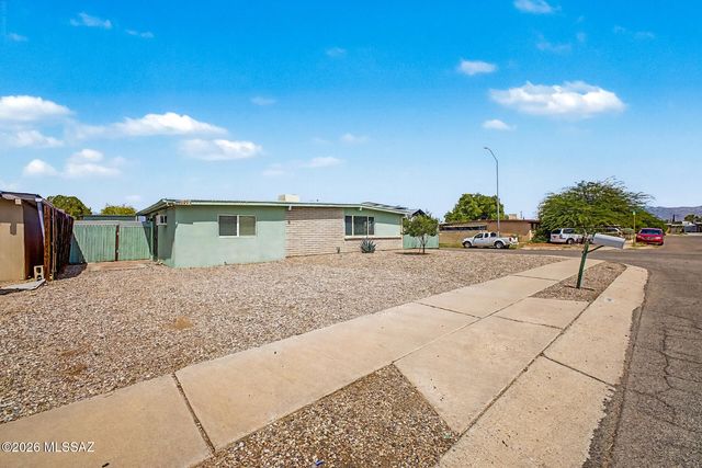 6991 E Brooks Drive, Tucson, AZ 85730