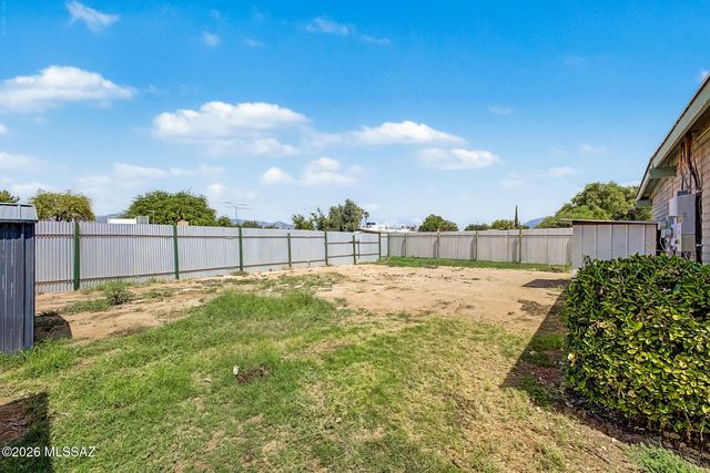 6991 E Brooks Drive, Tucson, AZ 85730