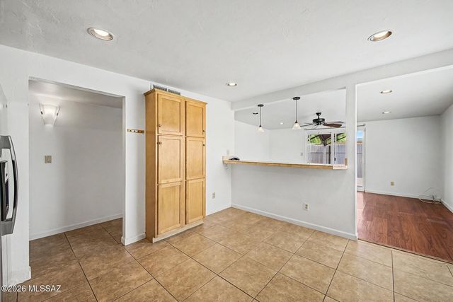 6991 E Brooks Drive, Tucson, AZ 85730