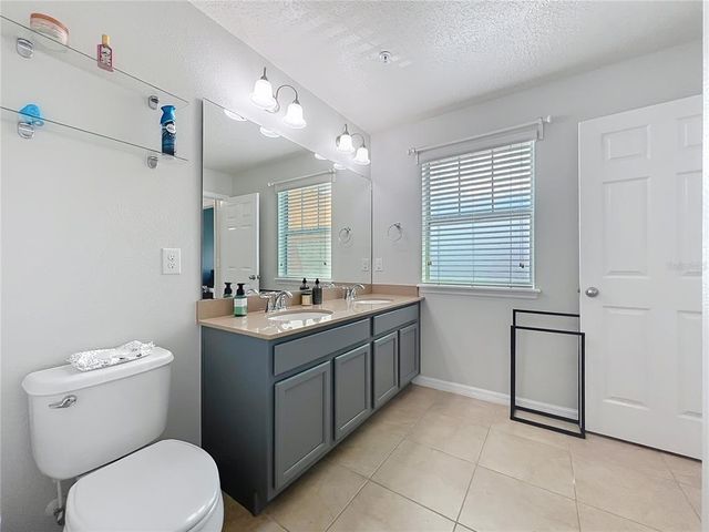 9575 SILVER BUTTONWOOD STREET, Orlando, FL 32832