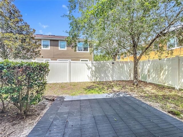 9575 SILVER BUTTONWOOD STREET, Orlando, FL 32832