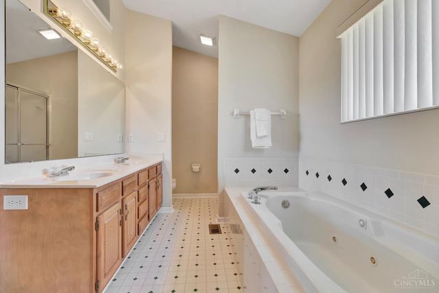 4585 Cornerstone Court, Mason, OH 45040