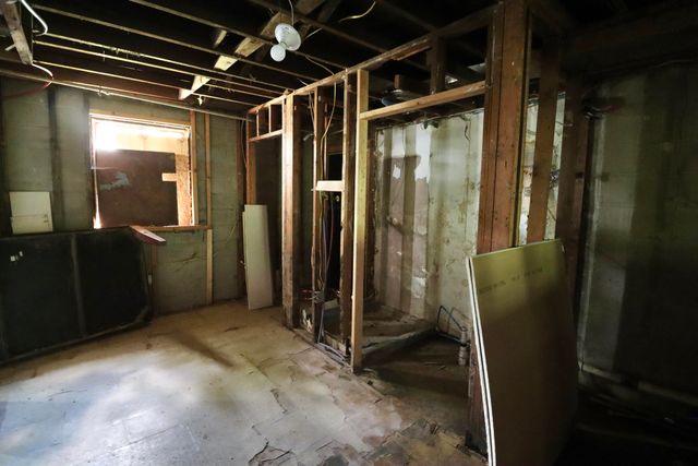 516 Ridgeland Avenue, Michigan City, IN 46360