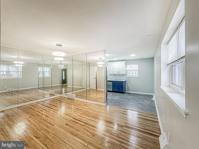 11118 RIDGEWAY ST, Philadelphia, PA 19116