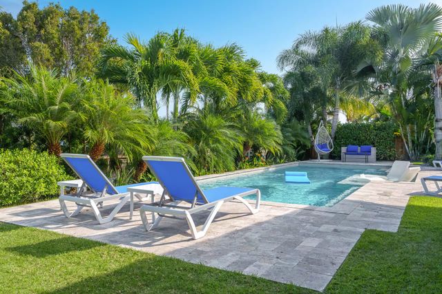 3960 NE 16th Avenue, Oakland Park, FL 33334