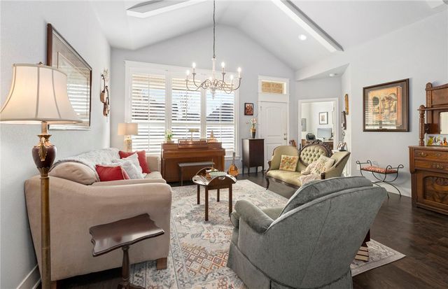 3080 E Royal Drive, Fayetteville, AR 72701