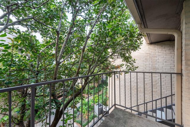 2021 Spenwick Drive 724, Houston, TX 77055