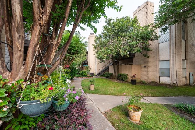 2021 Spenwick Drive 724, Houston, TX 77055