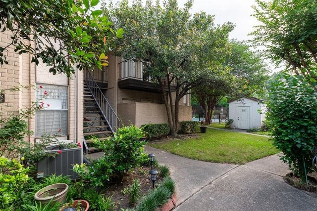 2021 Spenwick Drive 724, Houston, TX 77055