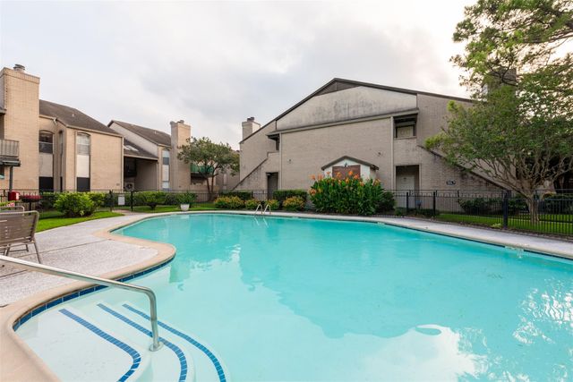 2021 Spenwick Drive 724, Houston, TX 77055