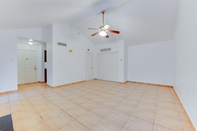2021 Spenwick Drive 724, Houston, TX 77055