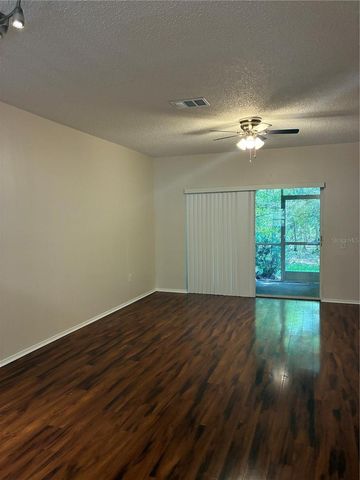 8648 HUNTERS KEY CIRCLE, Tampa, FL 33647