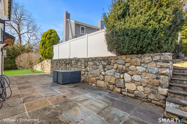 31 Thornhill Road, Greenwich, CT 06878