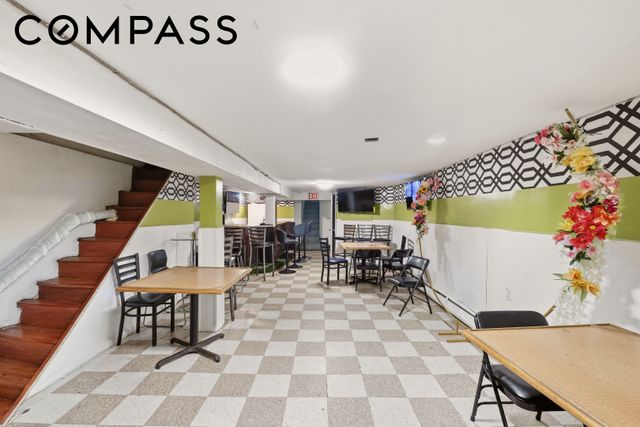 193 Vernon Avenue, New York City, NY 11206