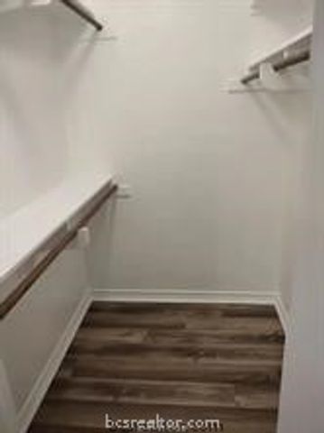 1621 Enloe Court, Bryan, TX 77802