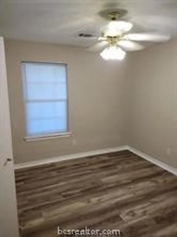 1621 Enloe Court, Bryan, TX 77802
