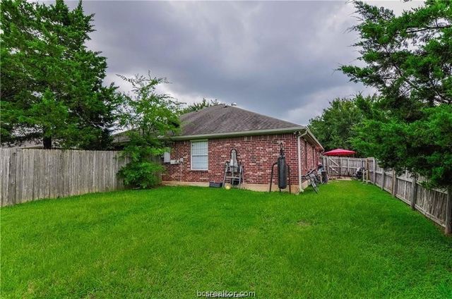 1621 Enloe Court, Bryan, TX 77802