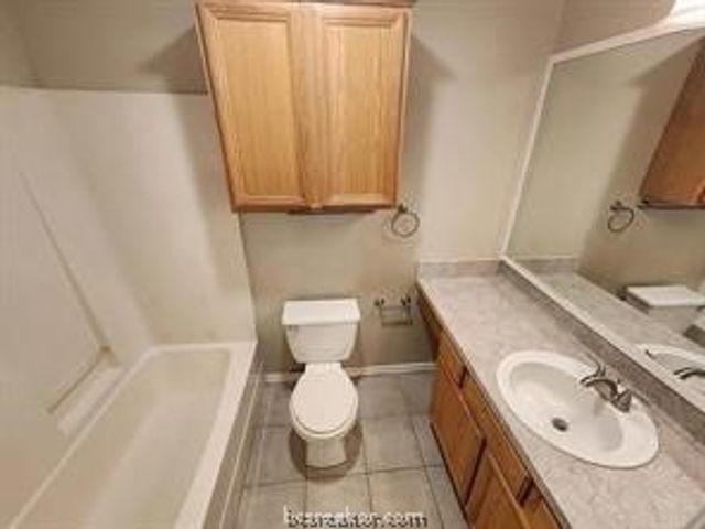 1621 Enloe Court, Bryan, TX 77802