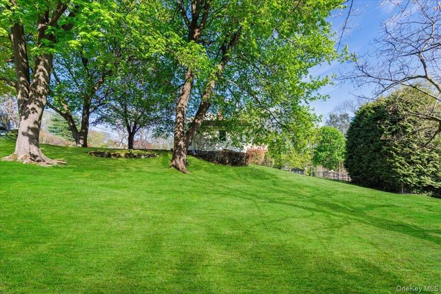 28 Prince Road, Mahopac, NY 10541