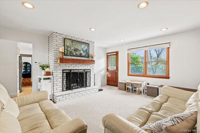 28 Prince Road, Mahopac, NY 10541