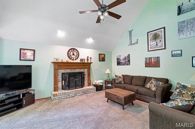 312 Benedictine Court, O'fallon, IL 62269