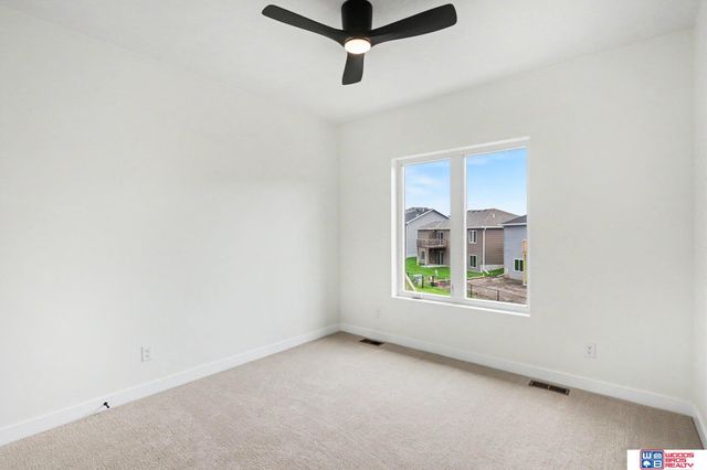 7222 N 49th Street, Lincoln, NE 68514