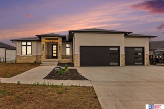 7222 N 49th Street, Lincoln, NE 68514