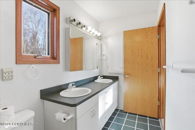 8150 E Duchess Drive, Palmer, AK 99645