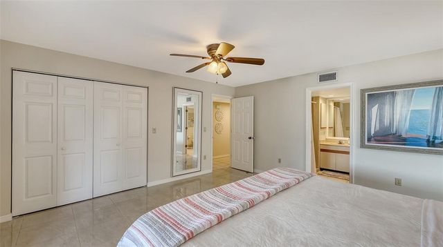 126/128 AVENIDA VENECCIA, Sarasota, FL 34242