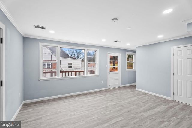4302 HENDERSON RD, Temple Hills, MD 20748