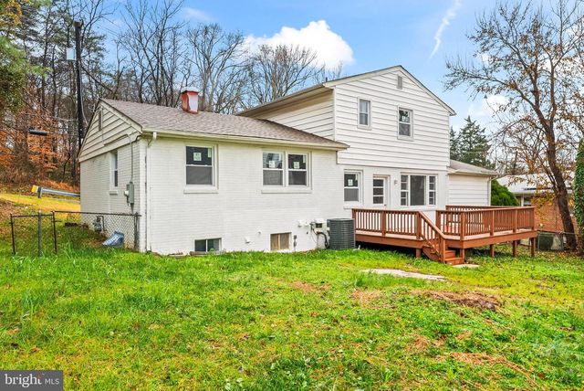 4302 HENDERSON RD, Temple Hills, MD 20748