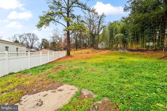 4302 HENDERSON RD, Temple Hills, MD 20748