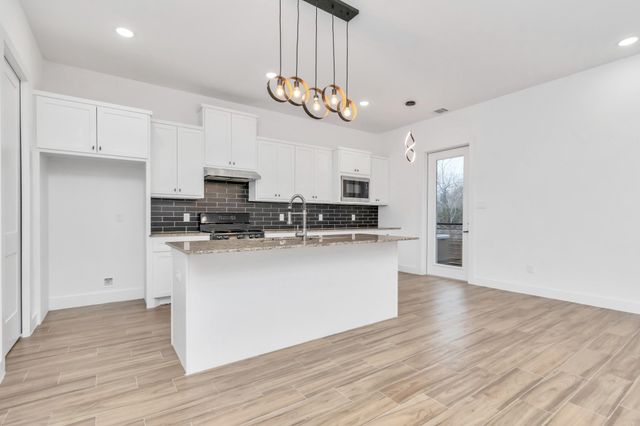 5616 Savyon Drive, Houston, TX 77091