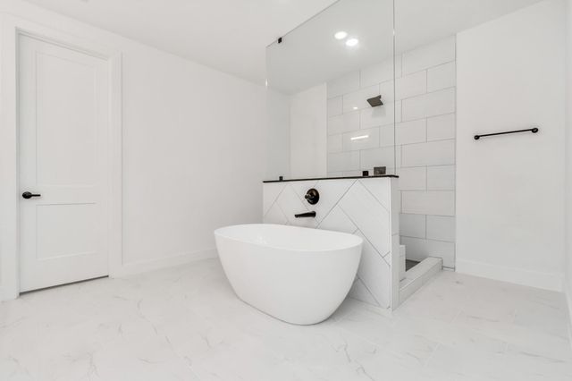 5616 Savyon Drive, Houston, TX 77091