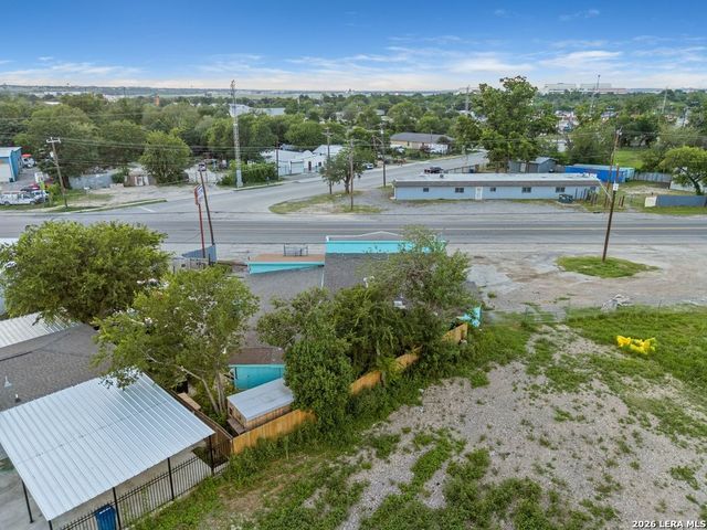 7222 New Laredo Highway, San Antonio, TX 78211