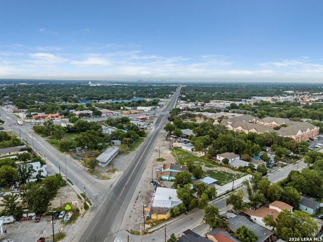 7222 New Laredo Highway, San Antonio, TX 78211